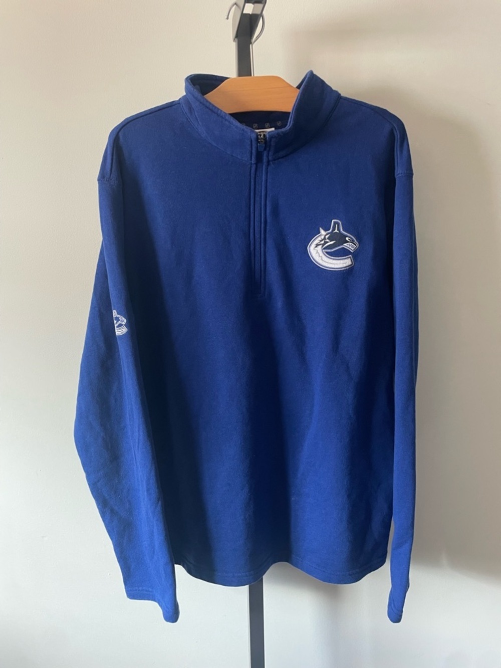 NHL Vancouver Canucks Quarter Zip Fleece Pullover Hockey Sweatshirt Mens Large